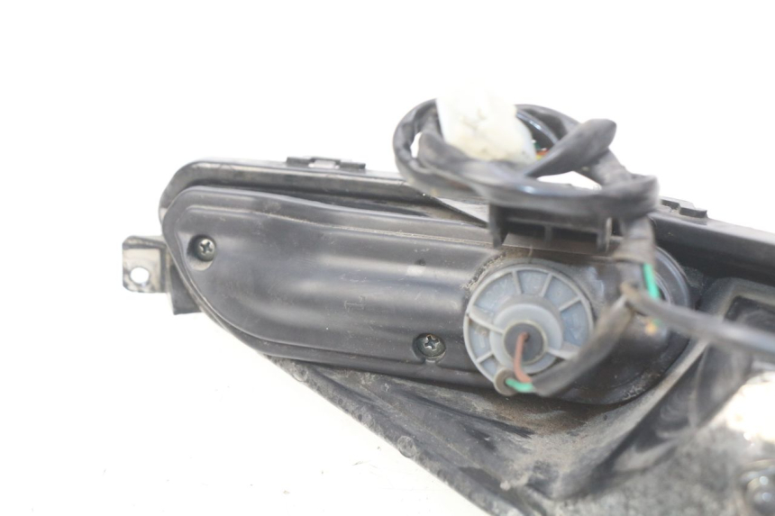 photo de LEFT REAR LIGHT YAMASAKI YM T 125 (2015 - 2020) - Technical close-up