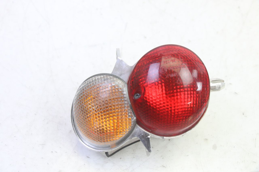 photo de LEFT TAIL LIGHT YAMAHA YP MAJESTY 125 (2002 - 2006) - Main view