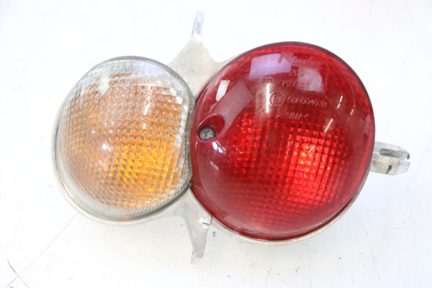 photo de LEFT TAIL LIGHT YAMAHA YP MAJESTY 125 (2007 - 2010) - Main view