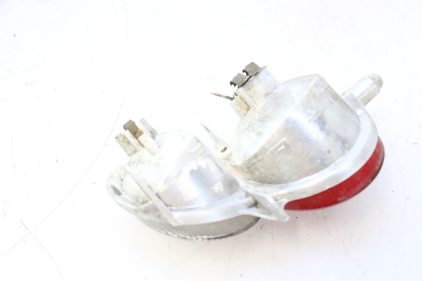 photo de LEFT TAIL LIGHT YAMAHA YP MAJESTY 125 (2007 - 2010) - Component detail