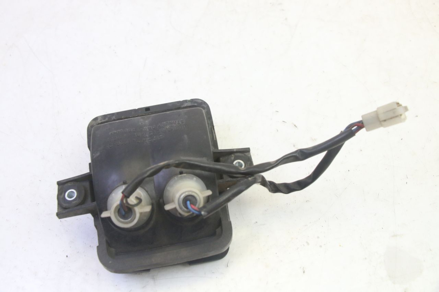 photo de TAIL LIGHT KAWASAKI GPZ RX 1000 (1986 - 1988) - Surface and material condition