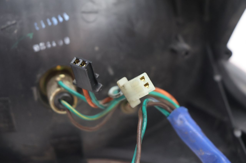 photo de TAIL LIGHT KYMCO GRAND DINK 125 (2008 - 2014) - Fixing points details