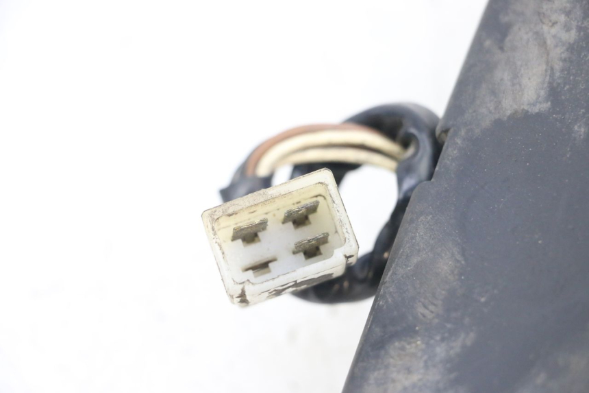 photo de TAIL LIGHT SUZUKI GSX E 250 (1982 - 1983) - Surface and material condition