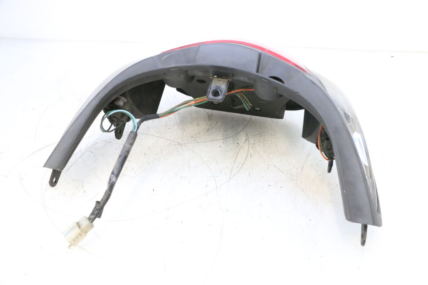 photo de TAIL LIGHT SYM GTS EVO 125 (2009 - 2013) - Fixing points details