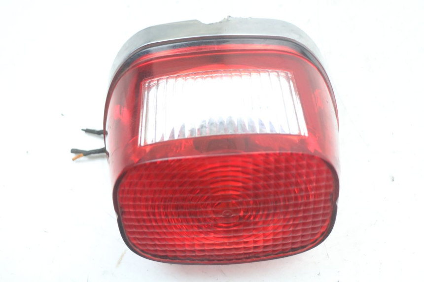 photo de TAIL LIGHT HARLEY DAVIDSON SPORTSTER XL CUSTOM 883 (1999 - 2006) - Zoom on usage condition
