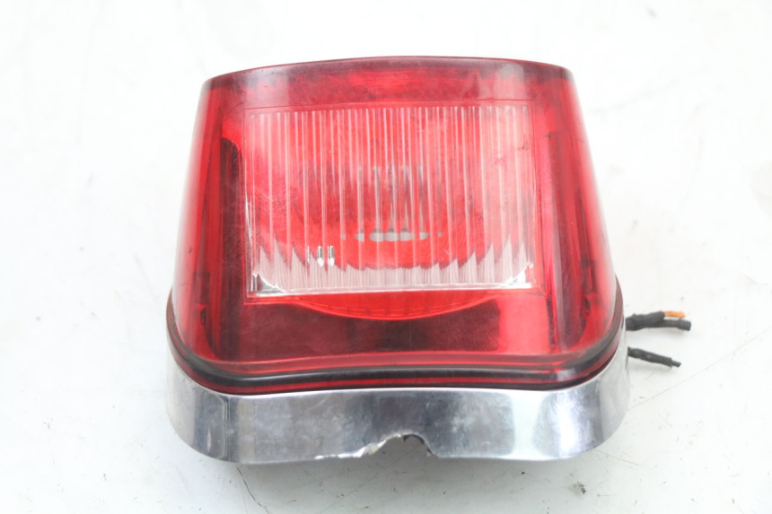photo de TAIL LIGHT HARLEY DAVIDSON SPORTSTER XL CUSTOM 883 (1999 - 2006) - Technical close-up