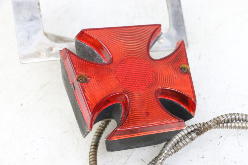 photo de TAIL LIGHT HONDA VT C2 SHADOW 750 (1997 - 2001) - Zoom on usage condition