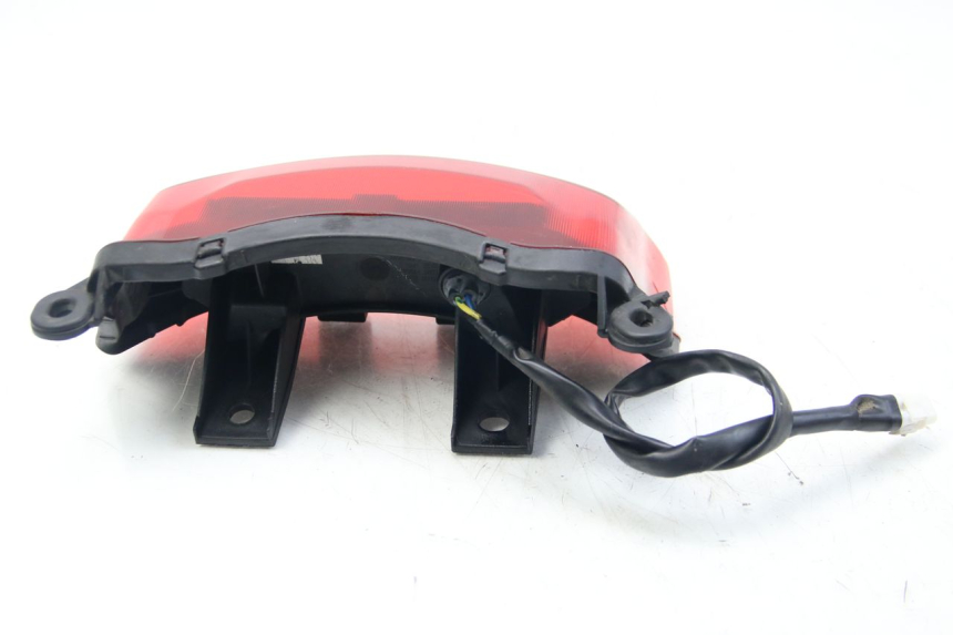 photo de REAR LIGHT YAMAHA HW XENTER 125 (2011 - 2017) - Zoom on usage condition