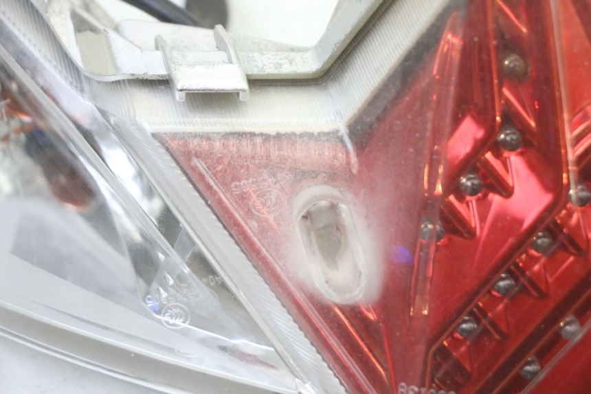 photo de REAR LIGHT SYM JET 14 4T 50 (2018 - 2022) - Zoom on usage condition