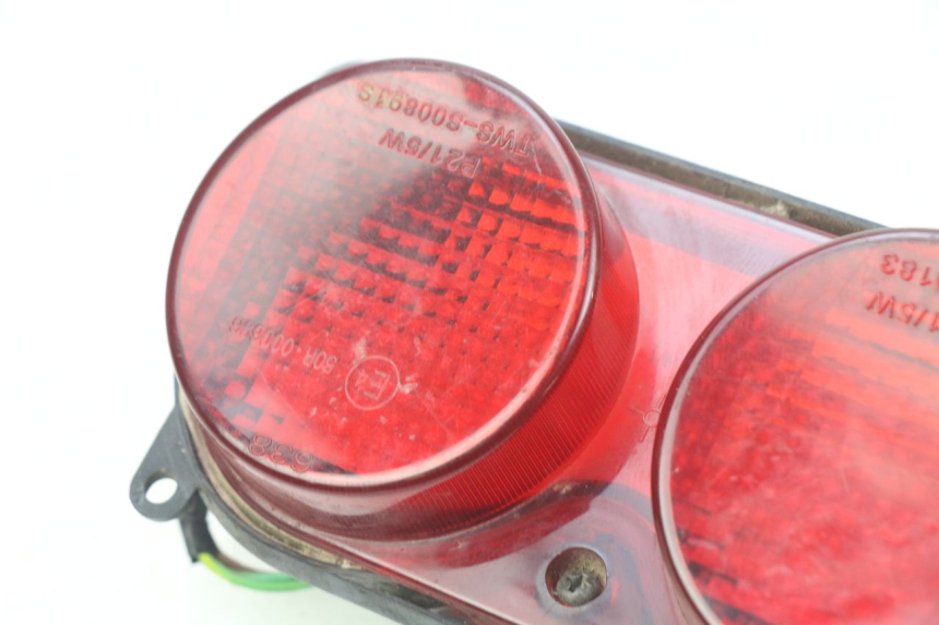 photo de REAR LIGHT SYM JET EURO X 2T 50 (2003 - 2007) - Zoom on usage condition
