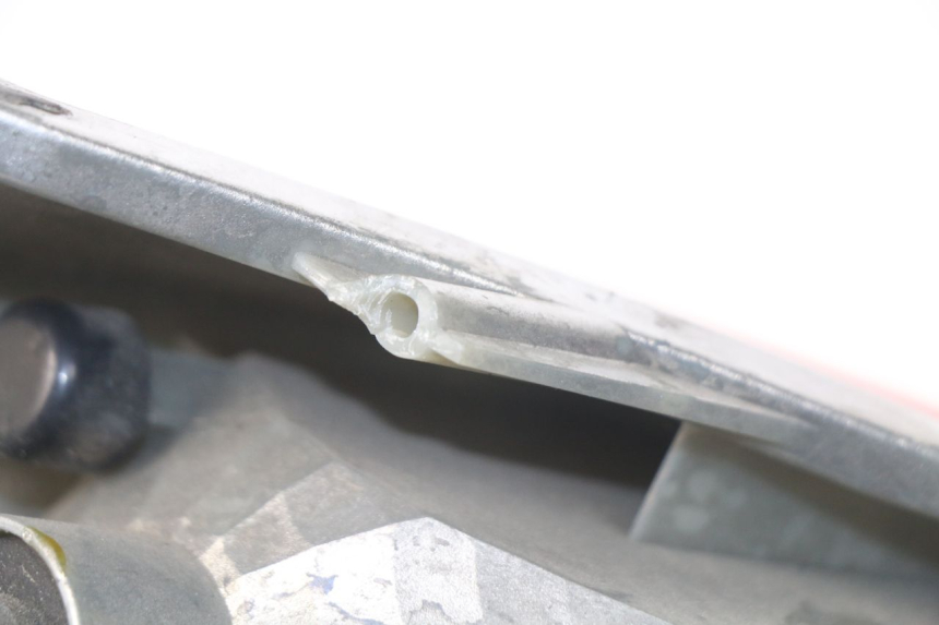 photo de TAIL LIGHT SYM JOYMAX 250 (2013 - 2017) - Fixing points details