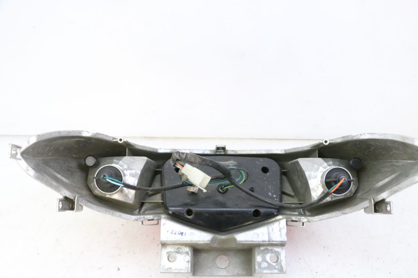 photo de TAIL LIGHT SYM JOYMAX 125 (2010 - 2017) - Surface and material condition