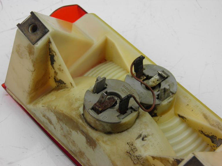 photo de TAIL LIGHT BMW K100 ABS 1000 (1989 - 1995) - Zoom on usage condition