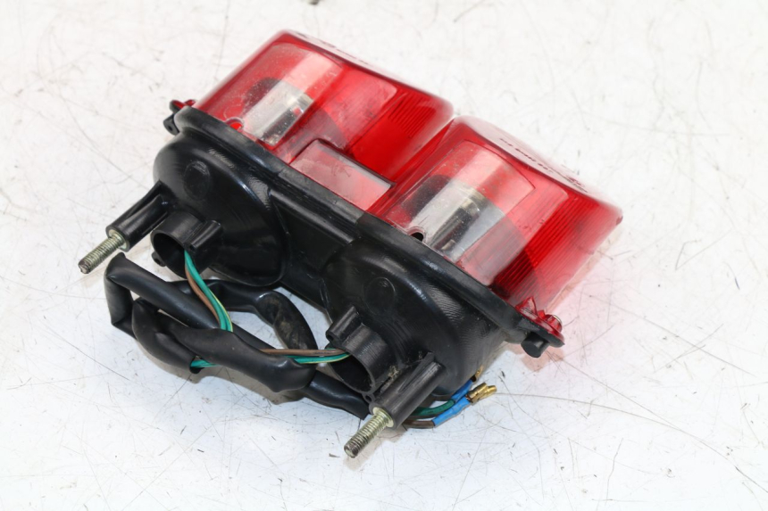 photo de REAR LIGHT KINROAD XT125-19 ROAD KING 125 (2010 - 2012) - Surface and material condition