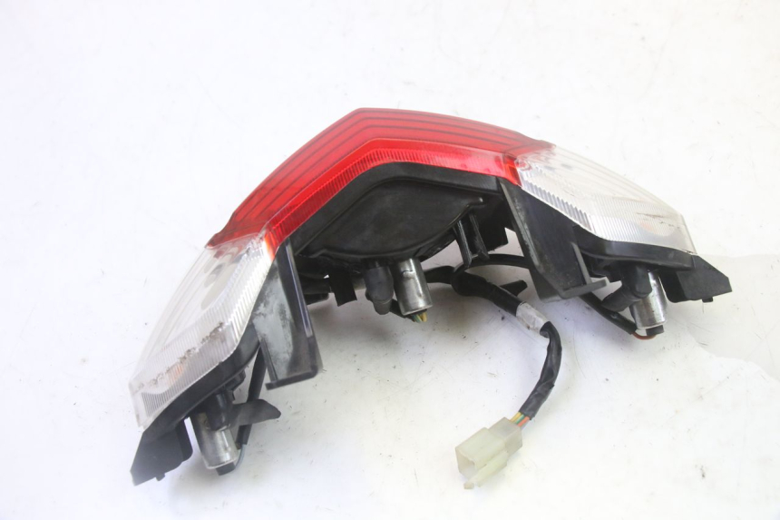 photo de REAR LIGHT PEUGEOT KISBEE 2T 50 (2010 - 2017) - Alternative perspective