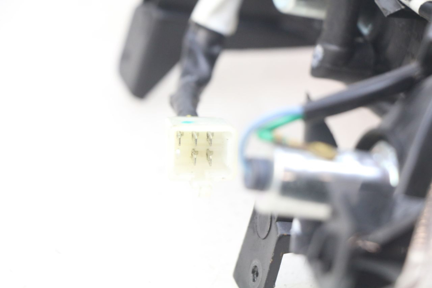 photo de REAR LIGHT PEUGEOT KISBEE 4T 50 (2010 - 2017) - Zoom on usage condition