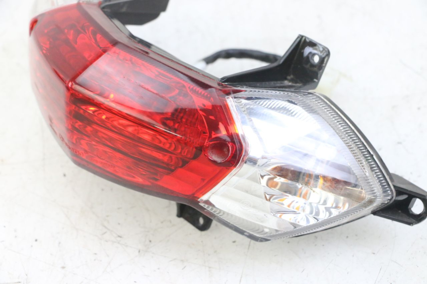 photo de REAR LIGHT PEUGEOT KISBEE 4T 50 (2018 - 2022) - Fixing points details