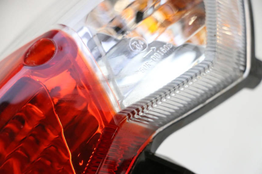 photo de REAR LIGHT PEUGEOT KISBEE 4T 50 (2018 - 2022) - Alternative perspective