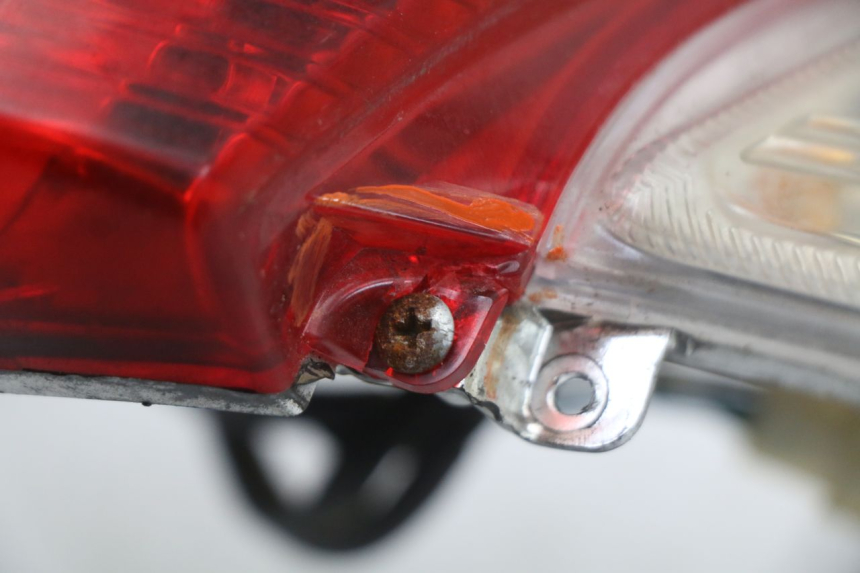 photo de TAIL LIGHT ORCAL KITE 4T 50 (2019 - 2023) - Fixing points details