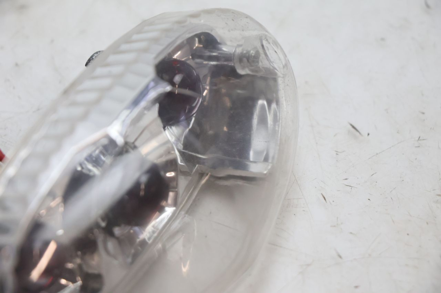 photo de TAIL LIGHT PEUGEOT LUDIX SNAKE 2T 50 (2004 - 2014) - Zoom on usage condition