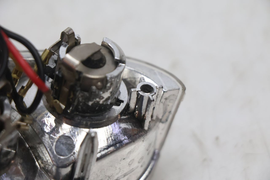 photo de TAIL LIGHT PEUGEOT LUDIX SNAKE 2T 50 (2004 - 2014) - Surface and material condition