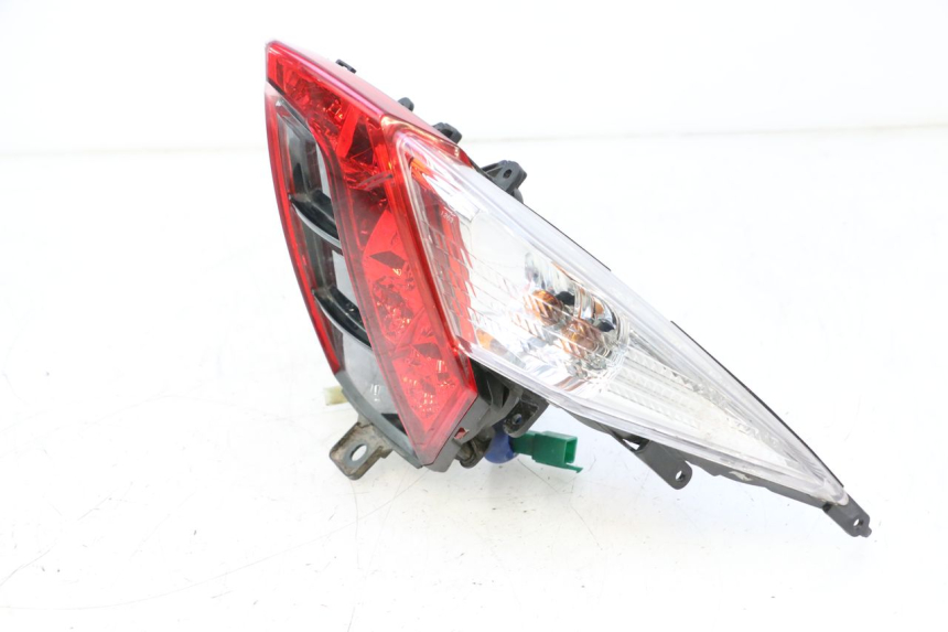 photo de TAIL LIGHT KYMCO MOVIE S 125 (2009 - 2018) - Supplementary product photo