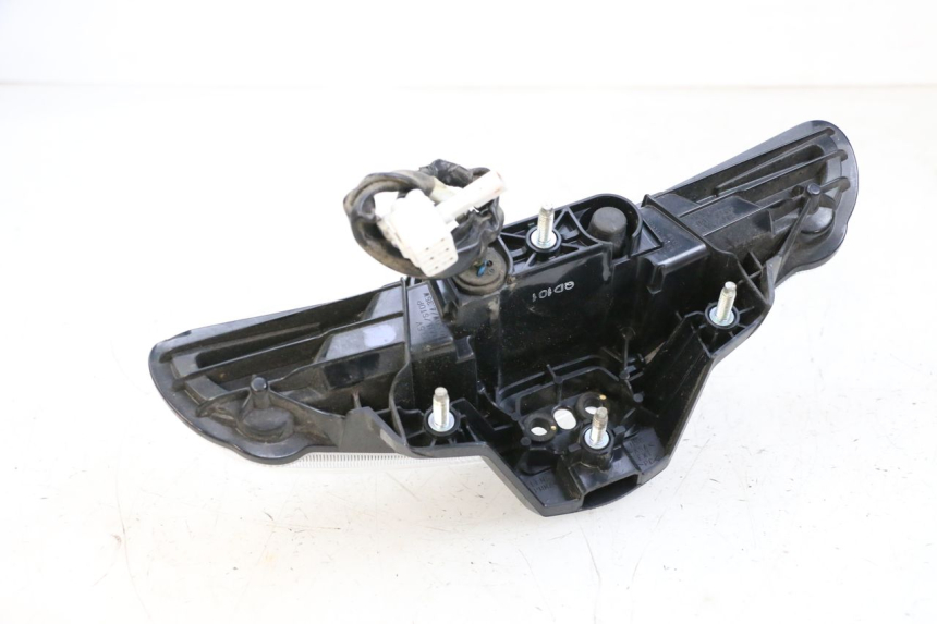 photo de TAIL LIGHT YAMAHA NEO'S CORE 1 (2022 - 2026) - Technical close-up