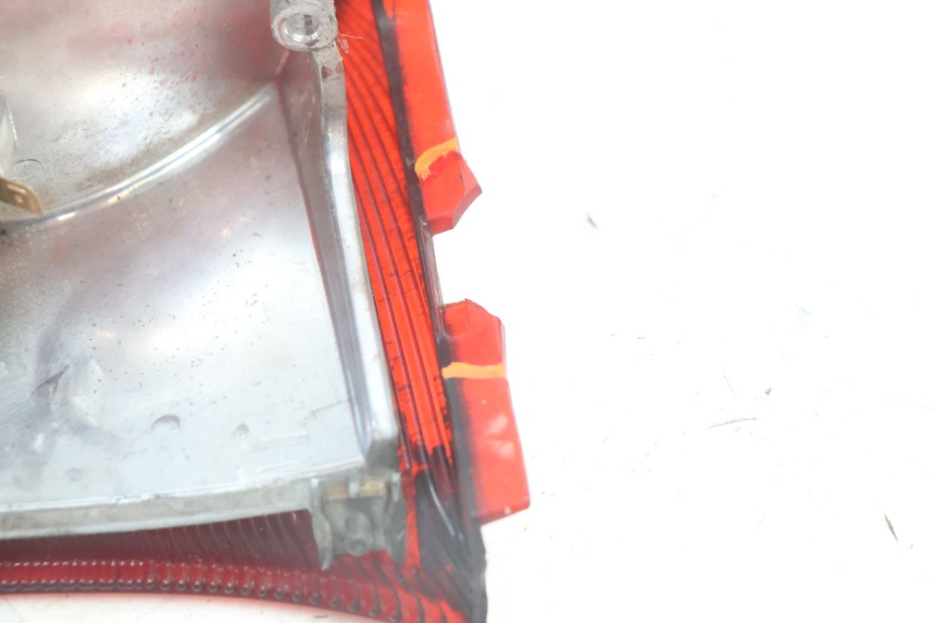 photo de TAIL LIGHT YAMAHA NEO'S NEOS 2T 50 (1998 - 2007) - Additional view of the item