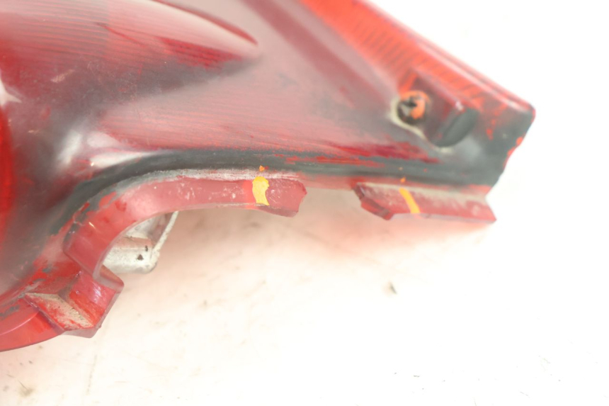 photo de TAIL LIGHT YAMAHA NEO'S NEOS 2T 50 (1998 - 2007) - Fixing points details