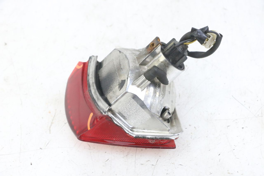 photo de REAR LIGHT PIAGGIO NEW TYPHOON 50 (2018 - 2021) - Surface and material condition