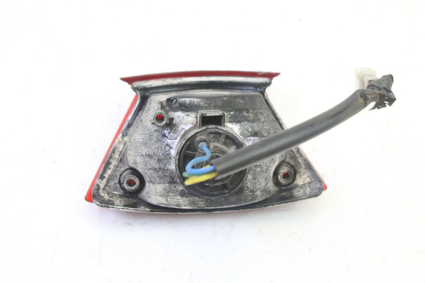 photo de TAIL LIGHT PIAGGIO NEW TYPHOON 50 (2010 - 2017) - Fixing points details