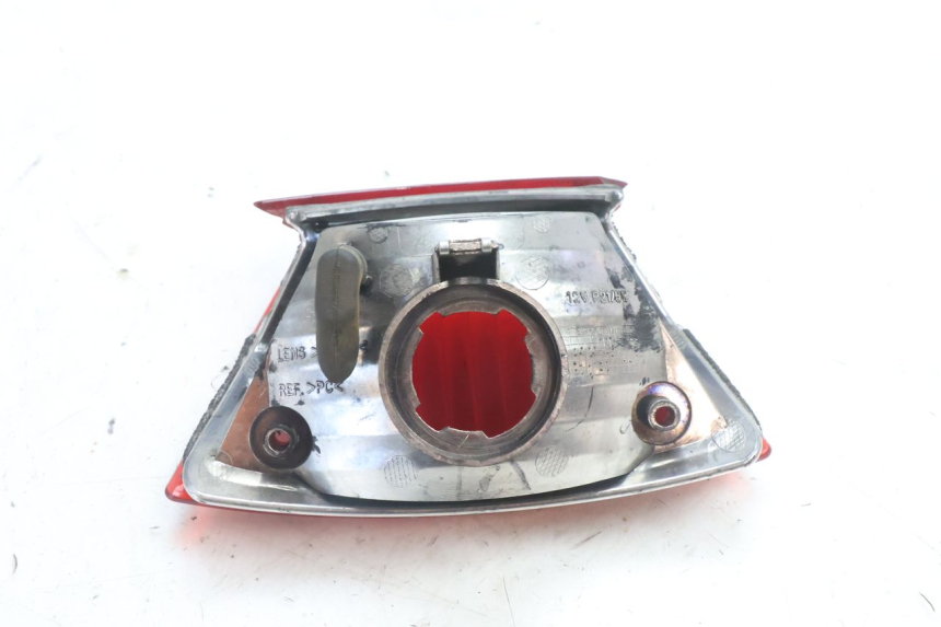 photo de REAR LIGHT PIAGGIO NEW TYPHOON 50 (2018 - 2021) - Fixing points details