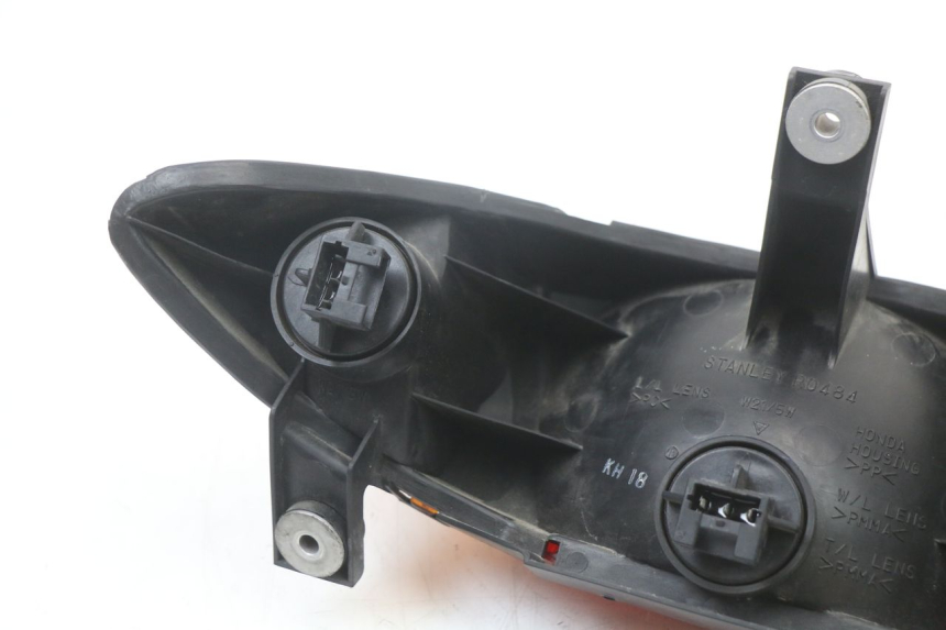 photo de REAR LIGHT HONDA NTV DEAUVILLE 650 (1998 - 2001) - Fixing points details