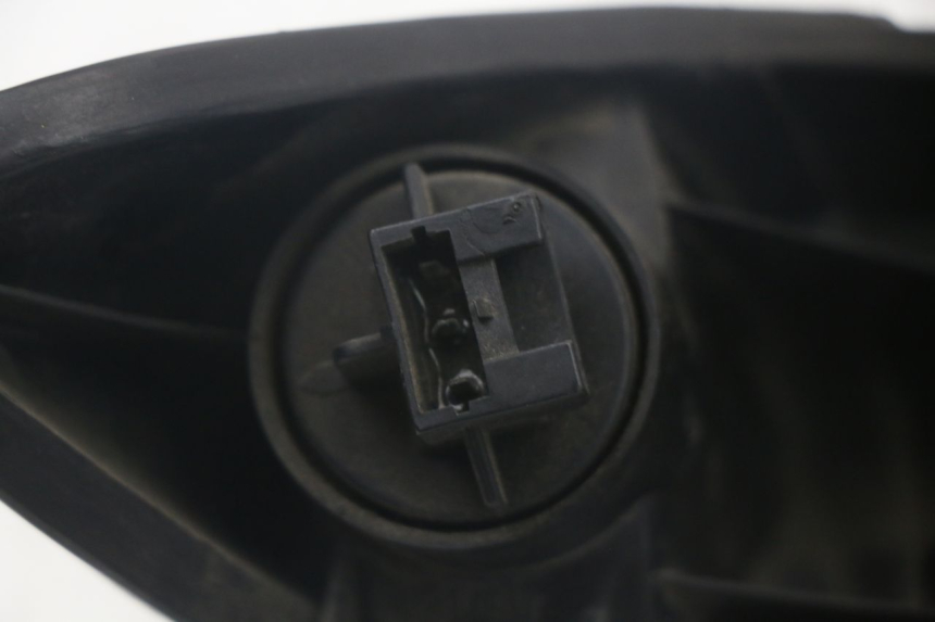 photo de REAR LIGHT HONDA NTV DEAUVILLE 650 (1998 - 2001) - Surface and material condition