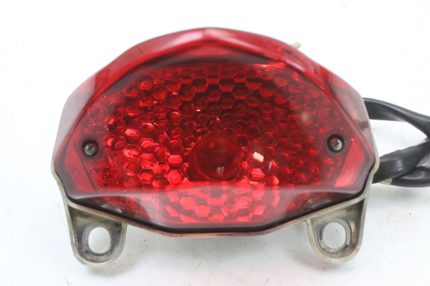 photo de TAIL LIGHT SYM ORBIT 50 (2008 - 2010) - Zoom on usage condition