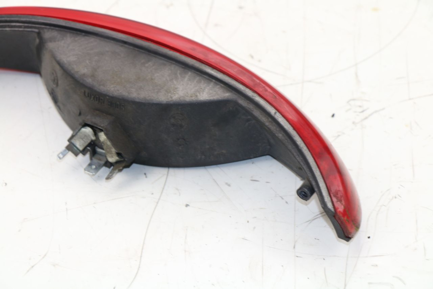 photo de TAIL LIGHT PEUGEOT ELYSEO 100 (1998 - 2004) - Zoom on usage condition