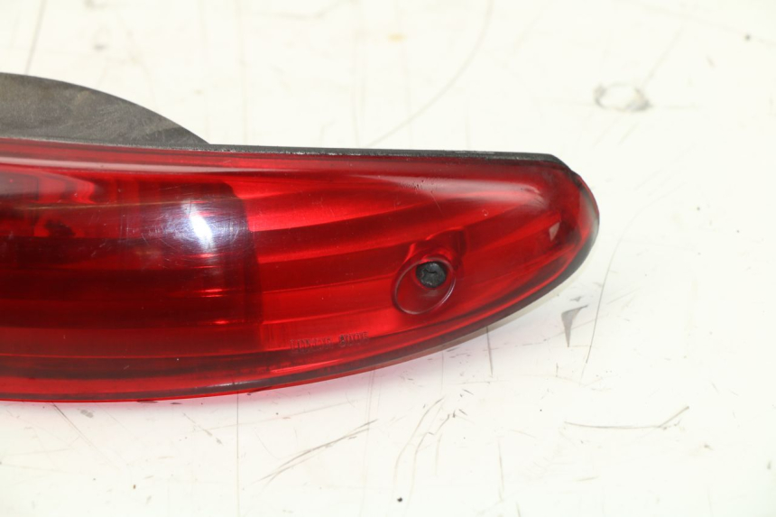 photo de TAIL LIGHT PEUGEOT ELYSEO 100 (1998 - 2004) - Fixing points details