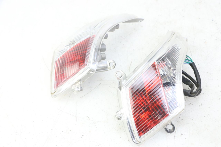 photo de TAIL LIGHT PEUGEOT VIVACITY 125 (2010 - 2017) - Alternative perspective