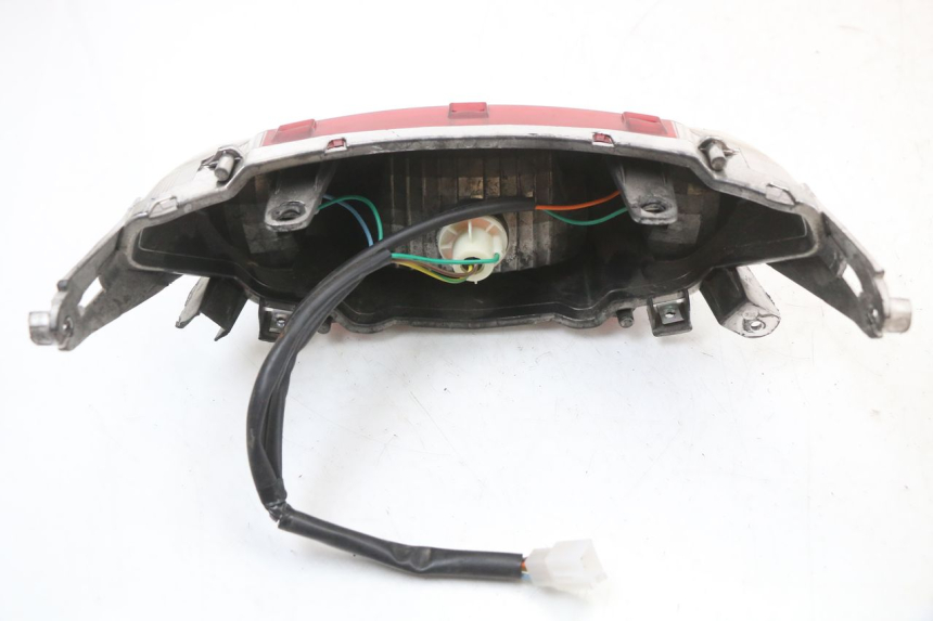 photo de REAR LIGHT JM MOTORS SANTANA 50 (2014 - 2023) - Fixing points details