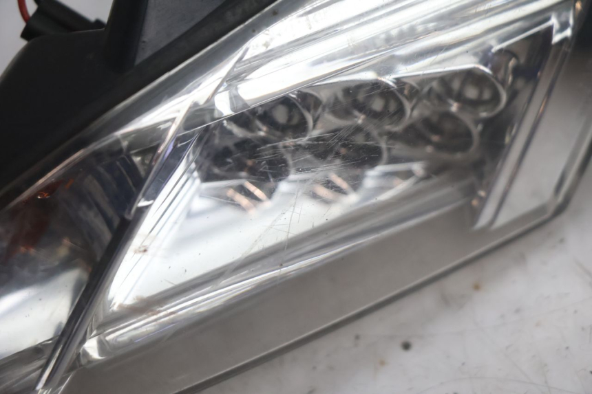 photo de TAIL LIGHT PEUGEOT SATELIS 125 (2013 - 2018) - Alternative perspective