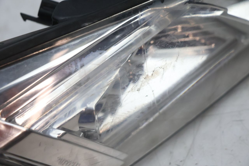 photo de TAIL LIGHT PEUGEOT SATELIS 125 (2013 - 2018) - Product overview