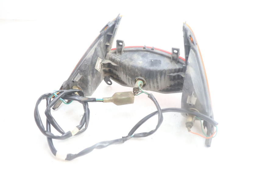 photo de REAR LIGHT HONDA SCV LEAD 100 (2003 - 2007) - Technical close-up