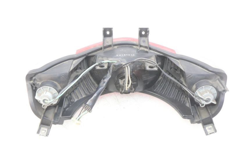 photo de REAR LIGHT SUZUKI SIXTEEN 125 (2008 - 2010) - Alternative perspective