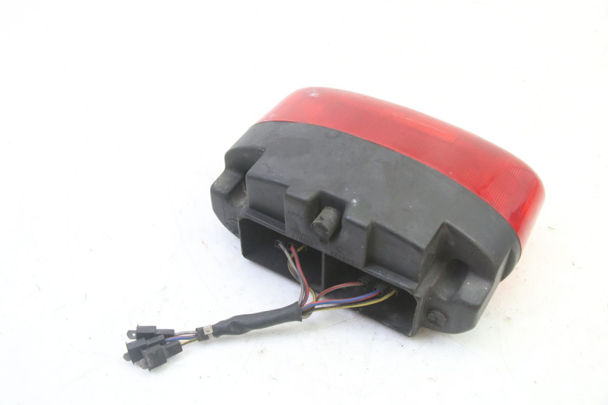 photo de TAIL LIGHT TRIUMPH SPRINT 900 (1995 - 1998) - Alternative perspective