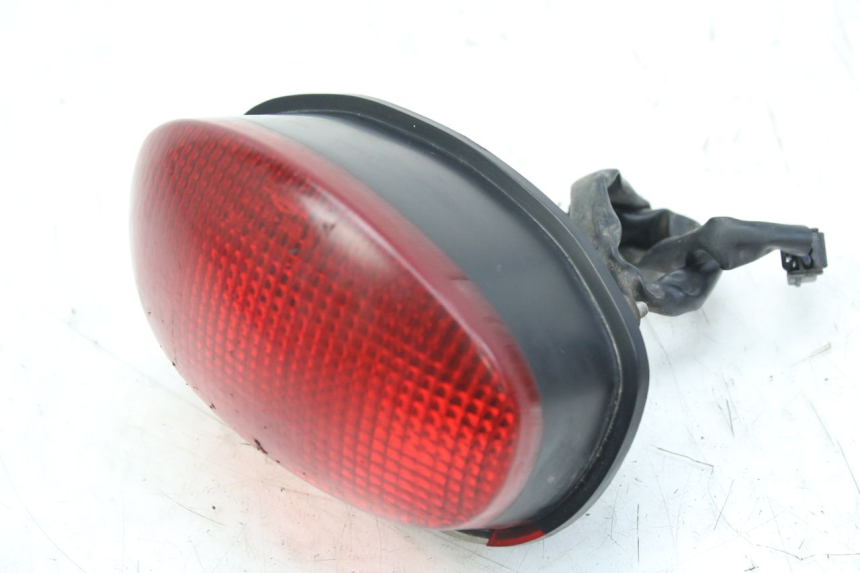 photo de REAR LIGHT TRIUMPH SPRINT ST 955 (1999 - 2001) - Technical close-up