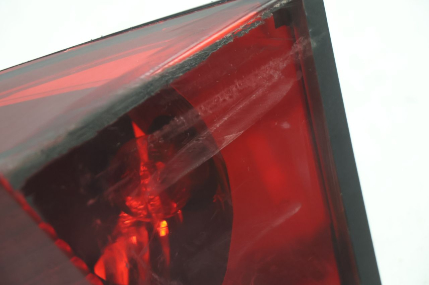 photo de TAIL LIGHT CAN-AM SPYDER RS 1000 (2008 - 2012) - Technical close-up