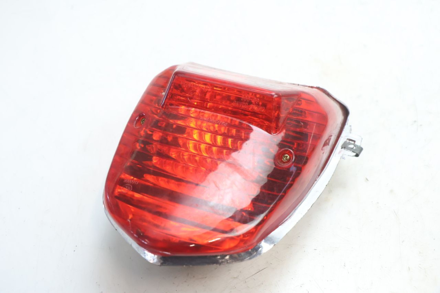 photo de TAIL LIGHT YAMASAKI STREET 50 (2013 - 2018) - Alternative perspective