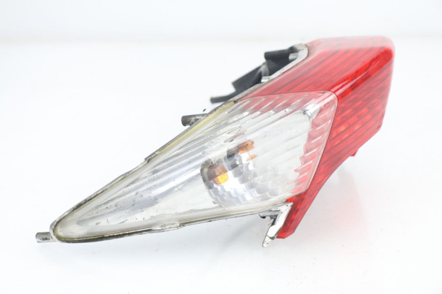 photo de TAIL LIGHT PEUGEOT SUM UP 125 (2008 - 2013) - Detailed visual inspection