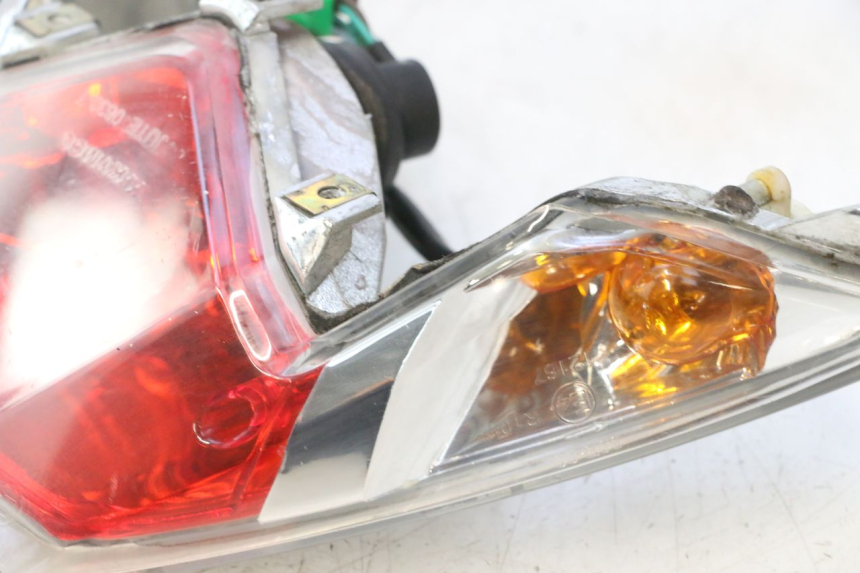 photo de TAIL LIGHT KYMCO SUPER 8 2T 50 (2007 - 2013) - Component zoom