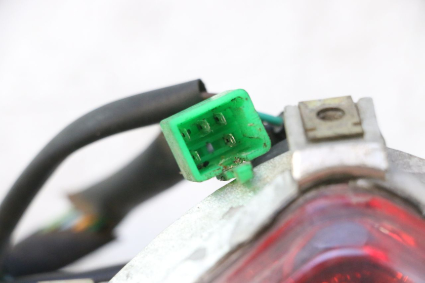 photo de TAIL LIGHT KYMCO SUPER 8 2T 50 (2007 - 2013) - Surface and material condition